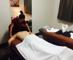 Aroma Oil Massage